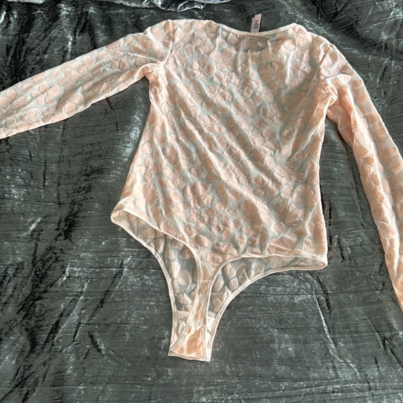 NWT Victoria’s Secret Sheer Bodysuit - Picture 5 of 6